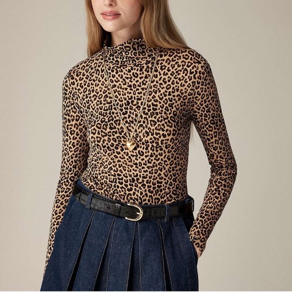 J. Crew Leopard Print Tissue Crepe Cotton Turtleneck XS Fall Layering Essential - Picture 3 of 8